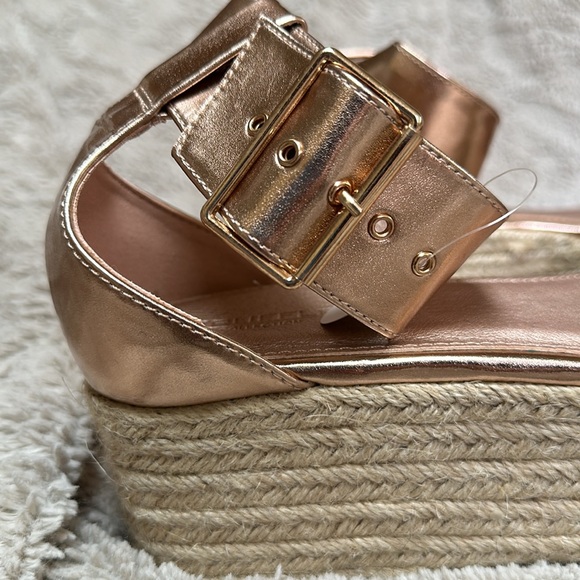 NWT Truffle rose gold buckle platform/flatform sandals espadrilles - Picture 3 of 7